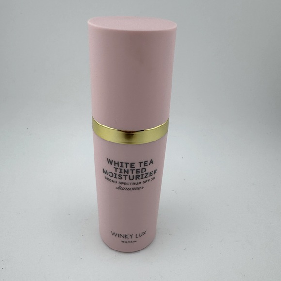 WINKY LUX Pink Foundation with Pump Dispenser - Picture 1 of 5